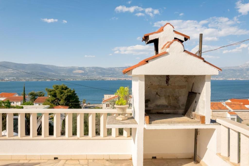 Ferienwohnung In Arbanija Mit Meerblick, Balkon, Klimaanlage, W-Lan 5137-1 トロギール エクステリア 写真